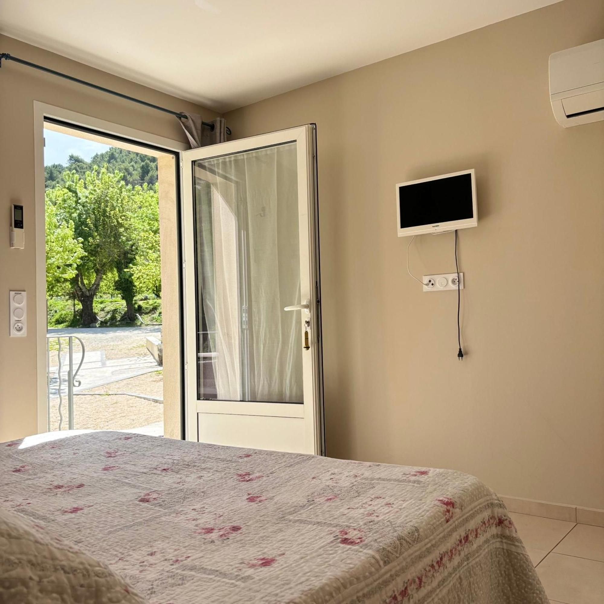 Domaine Saint Julien Ξενοδοχείο Buis-les-Baronnies Εξωτερικό φωτογραφία